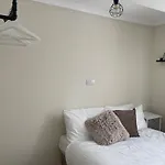 Cozy Prime London Apartment
